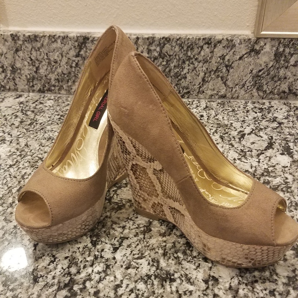 Wedge heels 4